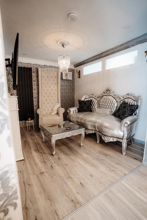 Apartment Timeout Royal Ellar